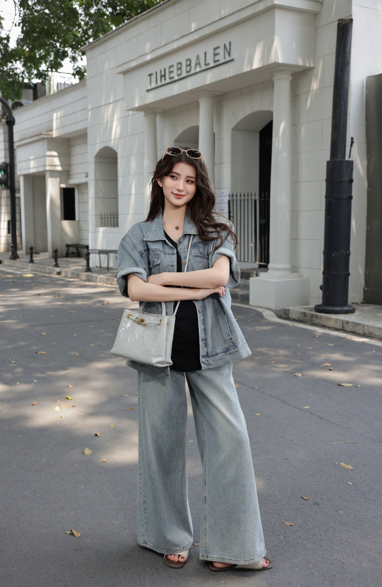 Andi - Distressed Leather