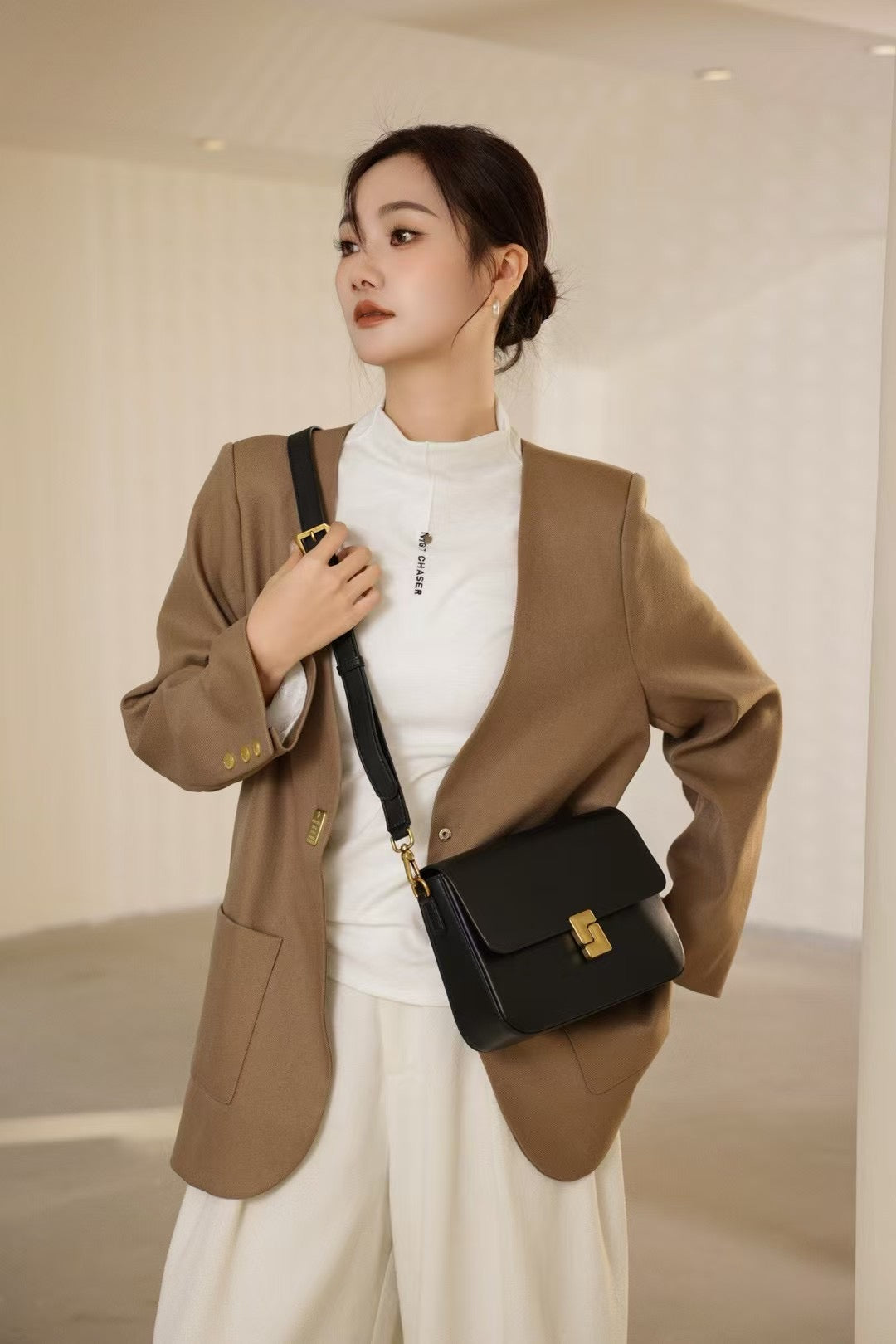 Elle Flap